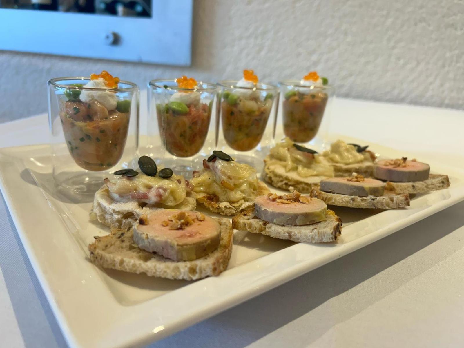 Le Victor Hugo - Hotel Et Restaurant - Logis Hotels Saint-Cere Luaran gambar
