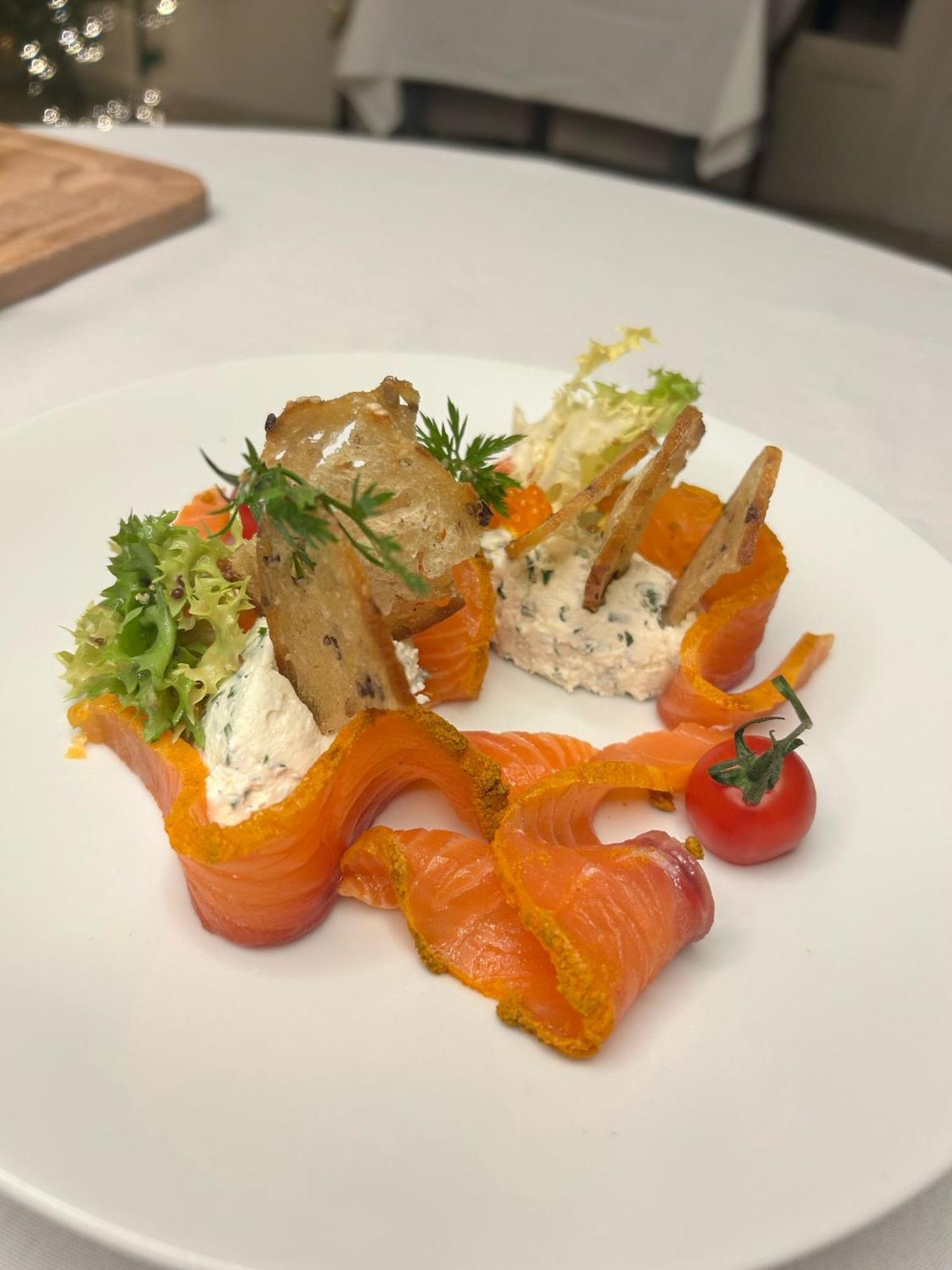 Le Victor Hugo - Hotel Et Restaurant - Logis Hotels Saint-Cere Luaran gambar