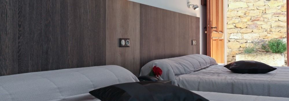 Le Victor Hugo - Hotel Et Restaurant - Logis Hotels Saint-Cere Luaran gambar