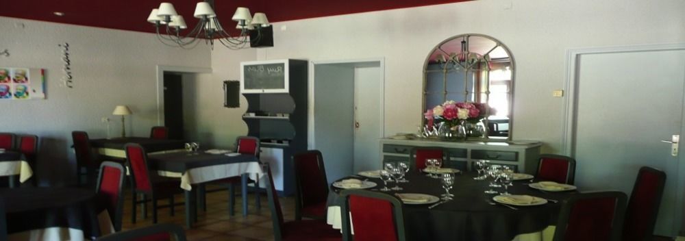 Le Victor Hugo - Hotel Et Restaurant - Logis Hotels Saint-Cere Luaran gambar